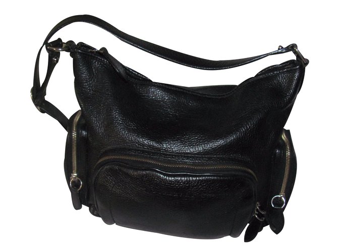 Burberry Handbags Black Leather  ref.20209