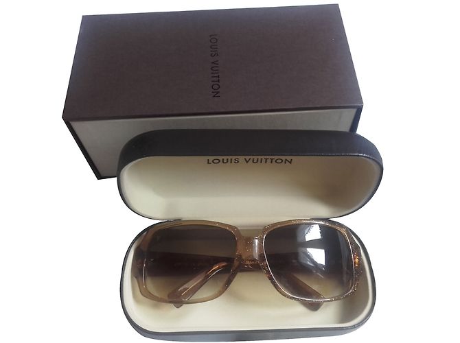 Louis Vuitton Sunglasses Sand