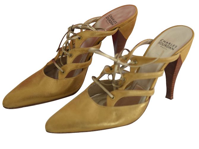 Mules Charles Jourdan en cuir daim doré Taille 37