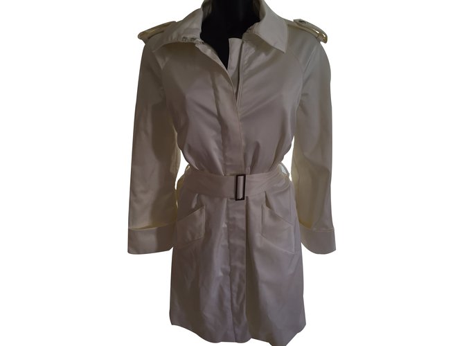 marque trench coat