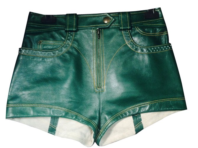 Louis Vuitton Shorts Green Leather  ref.21662