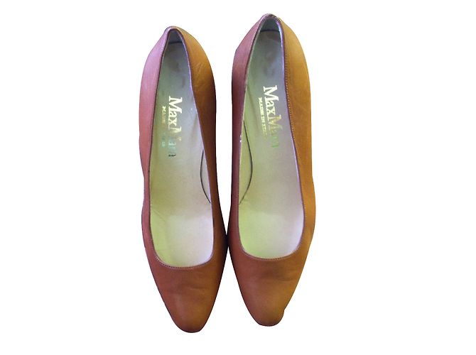 Escarpins Max Mara en cuir caramel taille 39