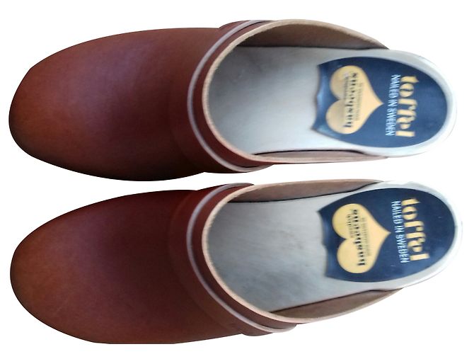 Swedish Hasbeens Clogs Dark red