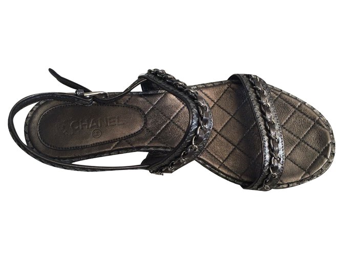 Chanel Sandálias Prata Couro  ref.21987