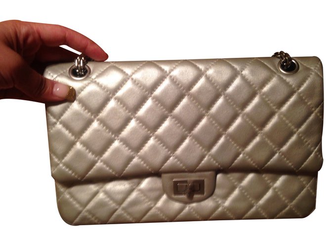 Chanel Handbags Silvery Leather  ref.22225