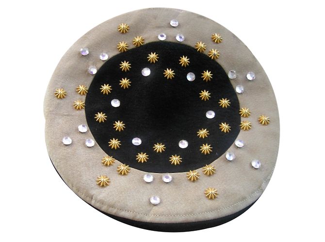 Yves Saint Laurent Chapeaux