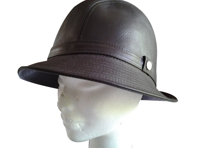 Burberry Hat Brown Leather  ref.22394