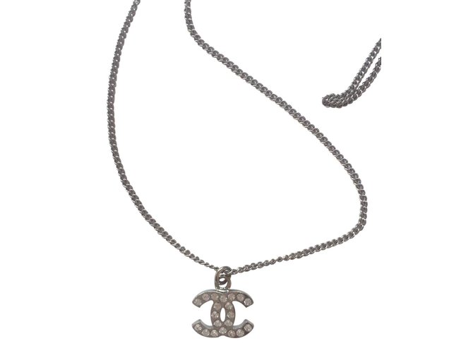 Chanel Halsketten Silber Metall  ref.22638