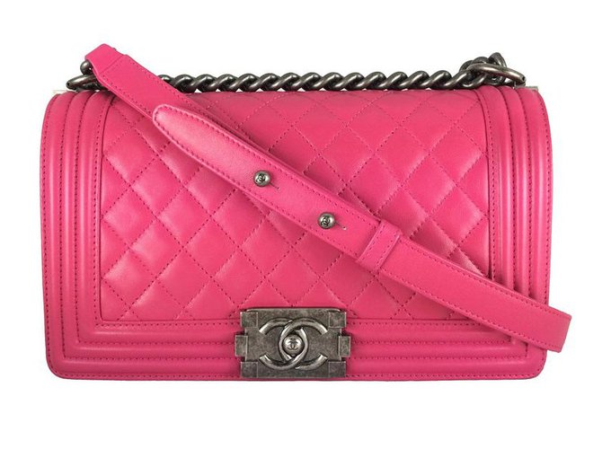 Chanel Boy old medium Pink Leather  ref.22764