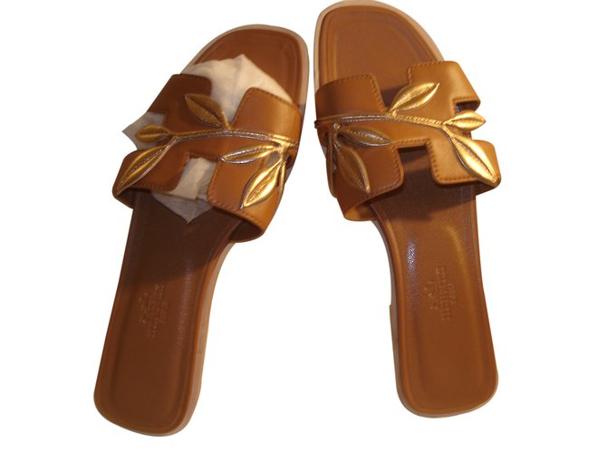 Oran Hermès Sandals Brown Leather  ref.22793