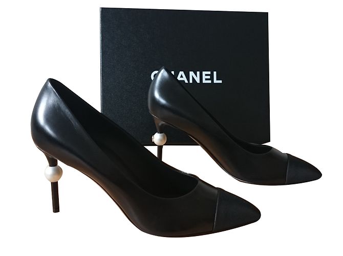 Chanel Escarpins Noir