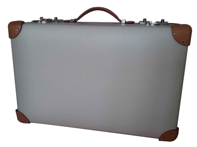 Hermès Travel bag Beige Leather  ref.23016