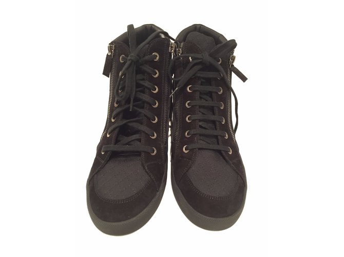 Chanel zapatillas Negro Lienzo  ref.23522