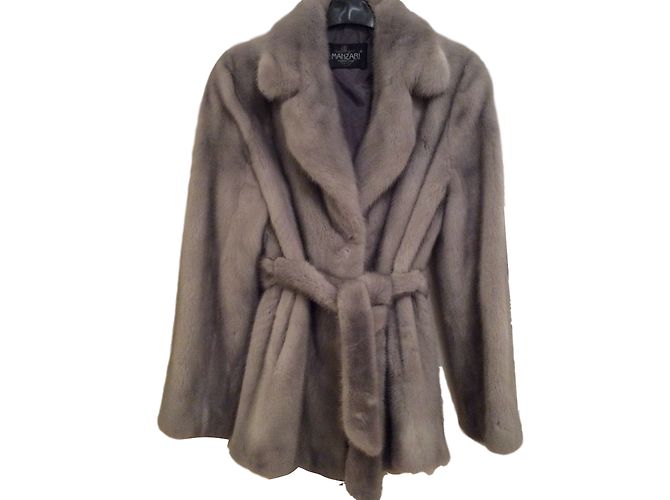 Manzari Fur Grey