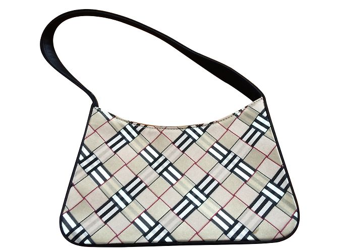 Burberry Handtasche aus Satin-Canvas