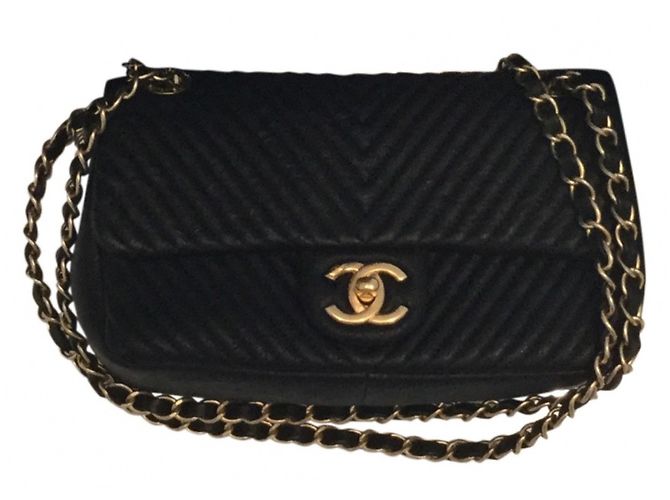 Timeless Chanel 2.55 chevron Nero Pelle