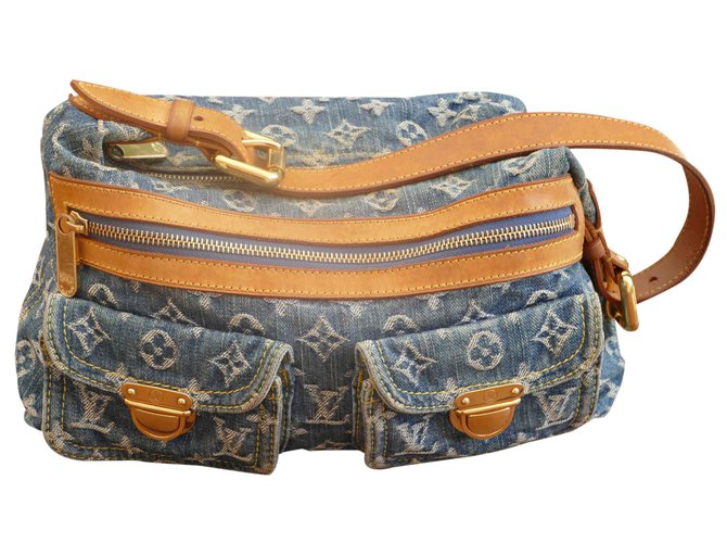 Louis Vuitton Baggy Handbag 349604