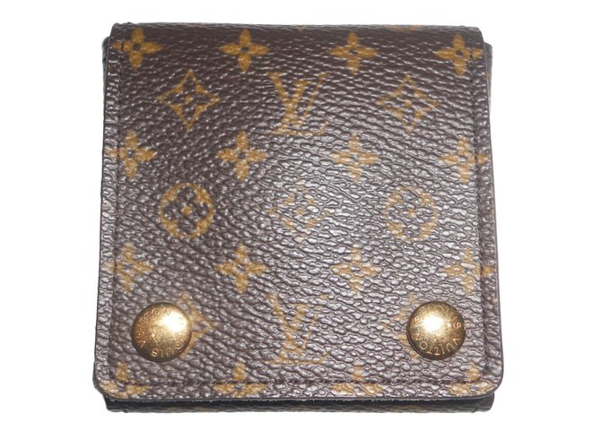 Louis Vuitton jewelry pouch Brown Leather ref.24813 - Joli Closet
