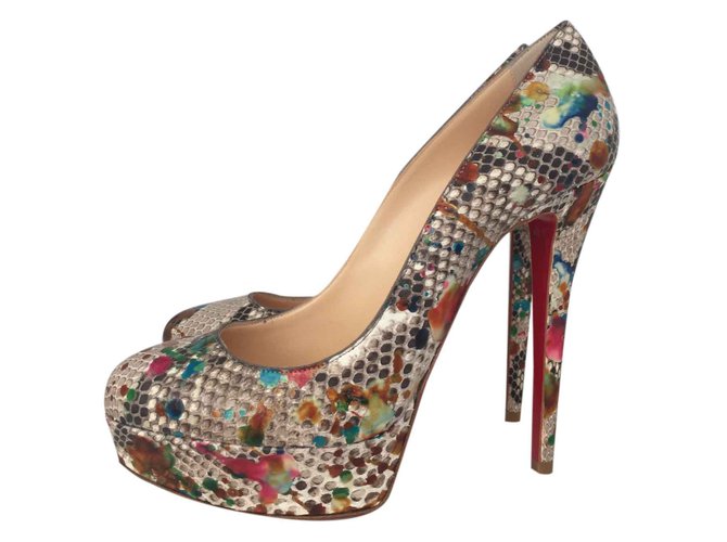 Christian Louboutin Calcanhares Impressão em python Couros exóticos  ref.24844