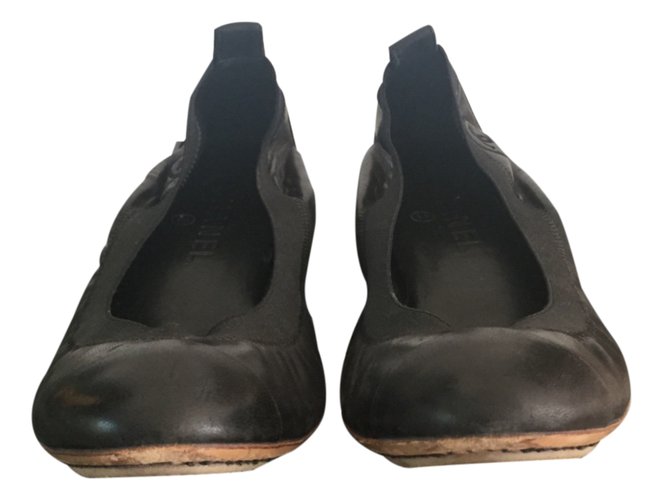 Chanel Zapatillas de ballet Negro Cuero  ref.24980