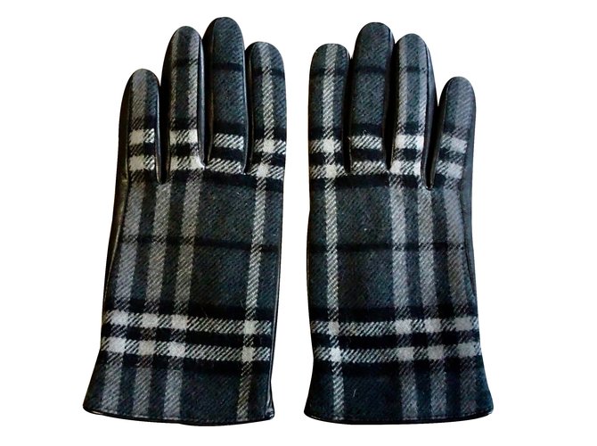 Burberry Gloves Black  ref.25338