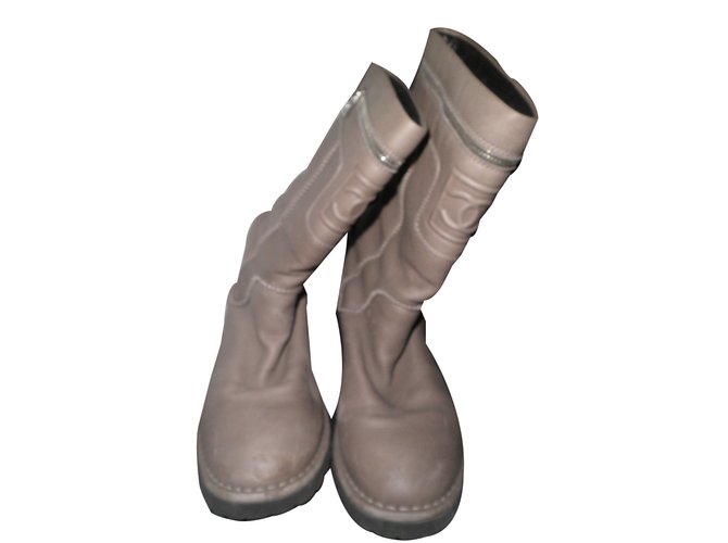 Chanel Boots Beige Leather  ref.25389