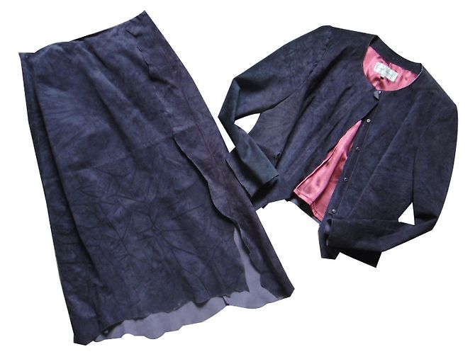 Completo gonna e giacca Armand Ventilo in scamosciato viola Porpora