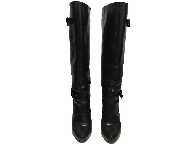 Bottes Louis Vuitton en cuir noir taille 38,5