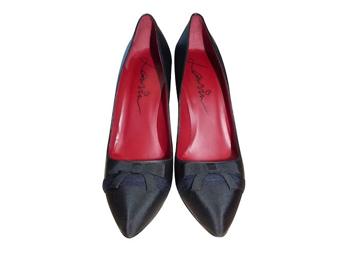 Lanvin Leder Pumps in Schwarz mit Schleife Größe 41