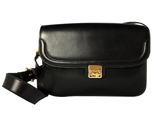 Céline Handbag Black Leather  ref.26136
