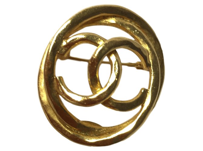 Chanel Brosche Golden Metall  ref.26139