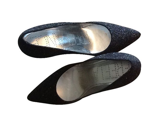 Free Lance Black Leather Heels 7cm