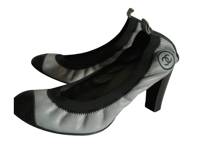 Chanel Heels Grey Leather  ref.26190