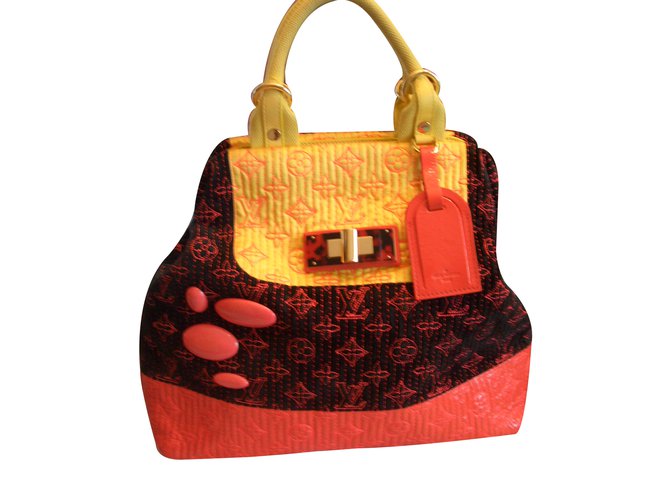 Louis Vuitton Handbag Multiple colors Leather  ref.26277