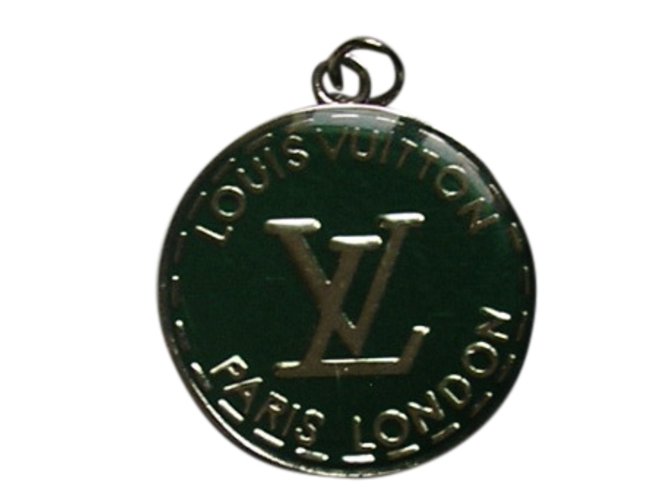 Louis Vuitton Médaillon Vert  ref.26528