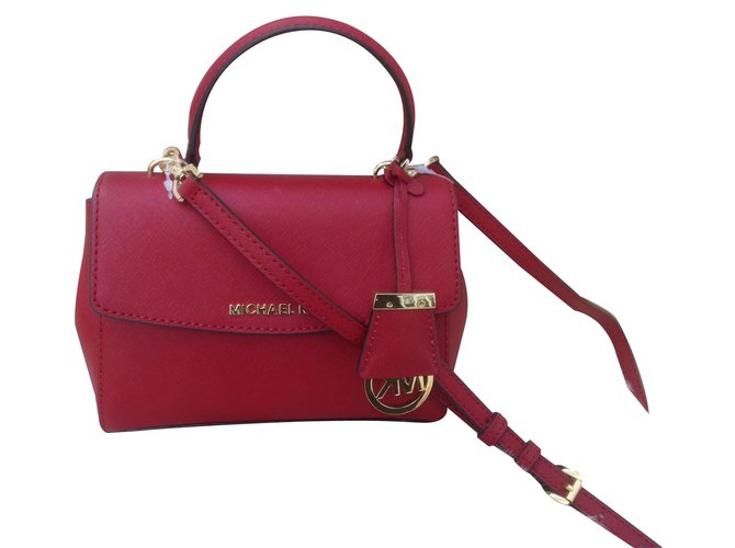 Michael Kors Handbag Red Leather ref.26657 - Joli Closet