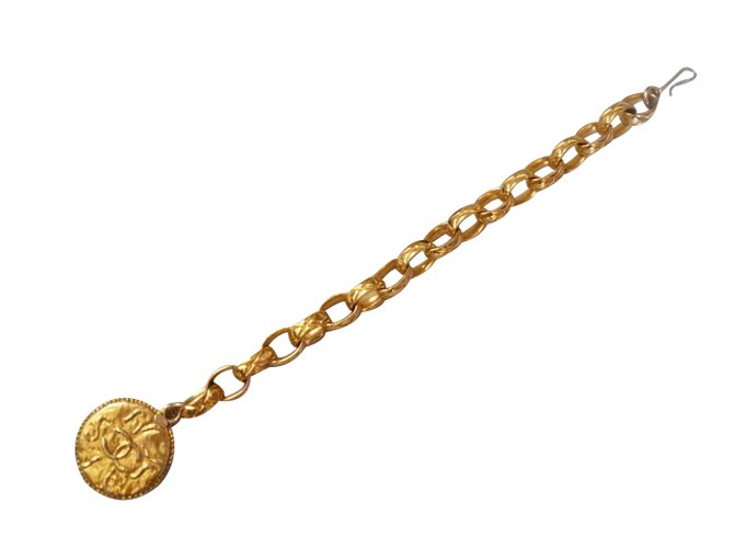Chanel Pulseira Dourado Banhado a ouro  ref.27738