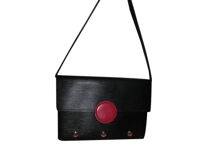 Louis Vuitton Handbag Black Leather  ref.27766