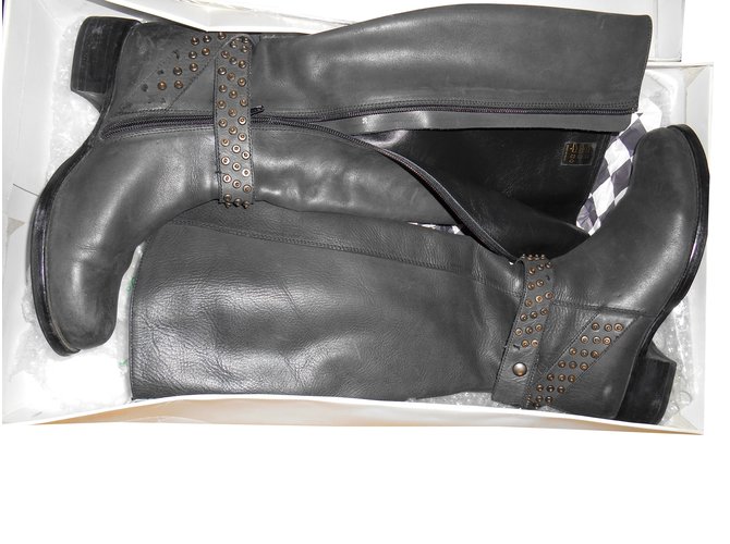 Patrick Cox Boots Black