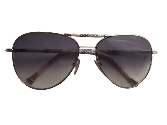 Louis Vuitton Sonnenbrille Blau Glas  ref.28456