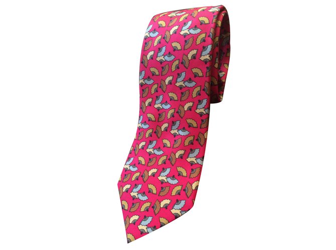 Hermès Krawatte Mehrfarben Seide  ref.28768