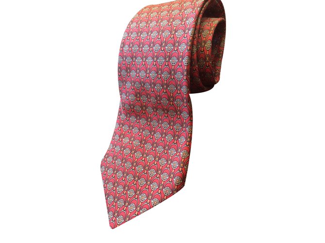 Hermès Krawatte Mehrfarben Seide  ref.28774