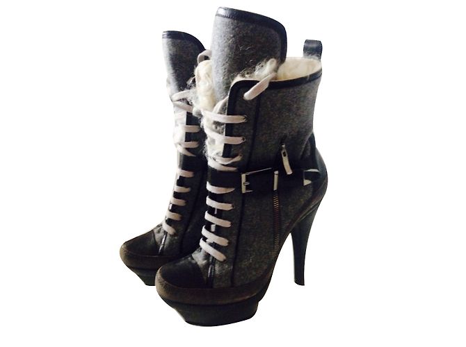 Botas de Cano de Cano Barbara Bui Cinza com Pele e Plataforma