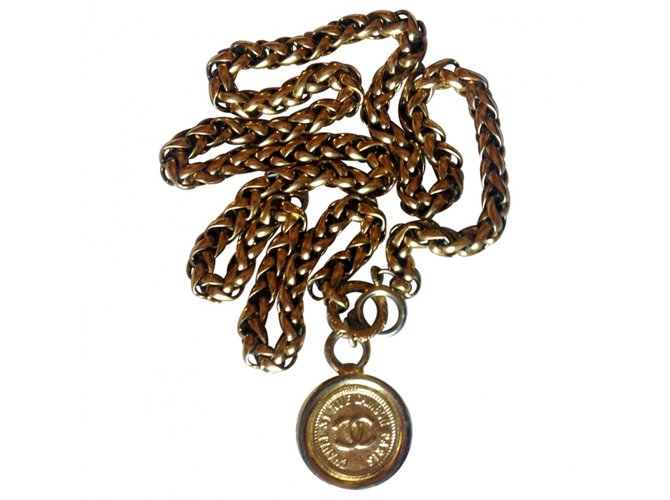 Chanel Long necklaces Golden Metal  ref.28936