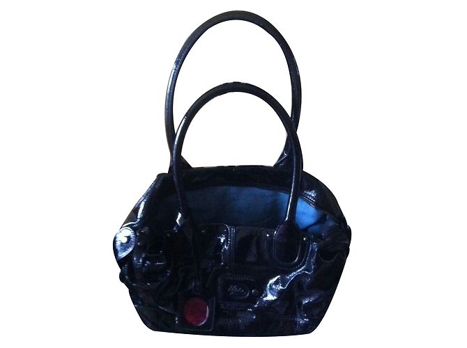 Autre Marque Bolso de mano UPLA Angie de charol negro