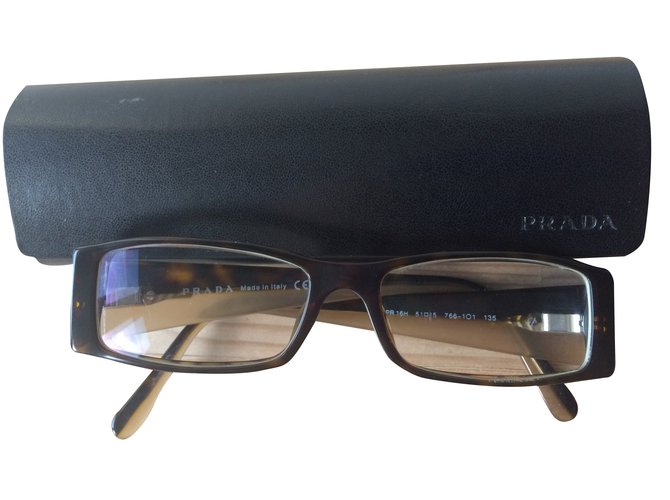Prada Oculos escuros Marrom Plástico  ref.29430
