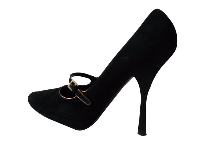 Louis Vuitton Suede heels Black  ref.29691