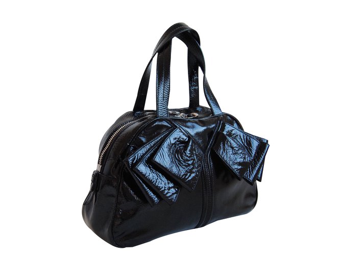 Yves Saint Laurent Handbag Black Patent leather  ref.29769