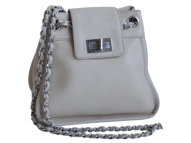 Chanel bag Beige Leather  ref.29976