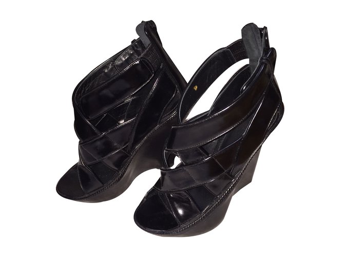 Givenchy Heels Black Leather  ref.30213